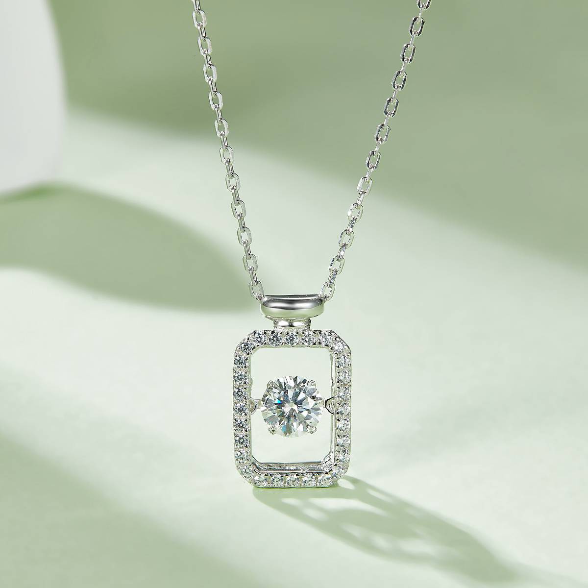 Smart perfume bottle S925 silver plated white gold Moissanite necklace 50 points Level D
